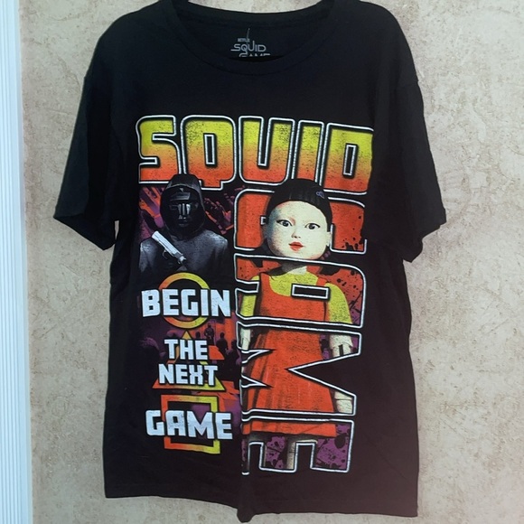 Netflix Black Squid Game Graphic T-Shirt - Picture 3 of 6